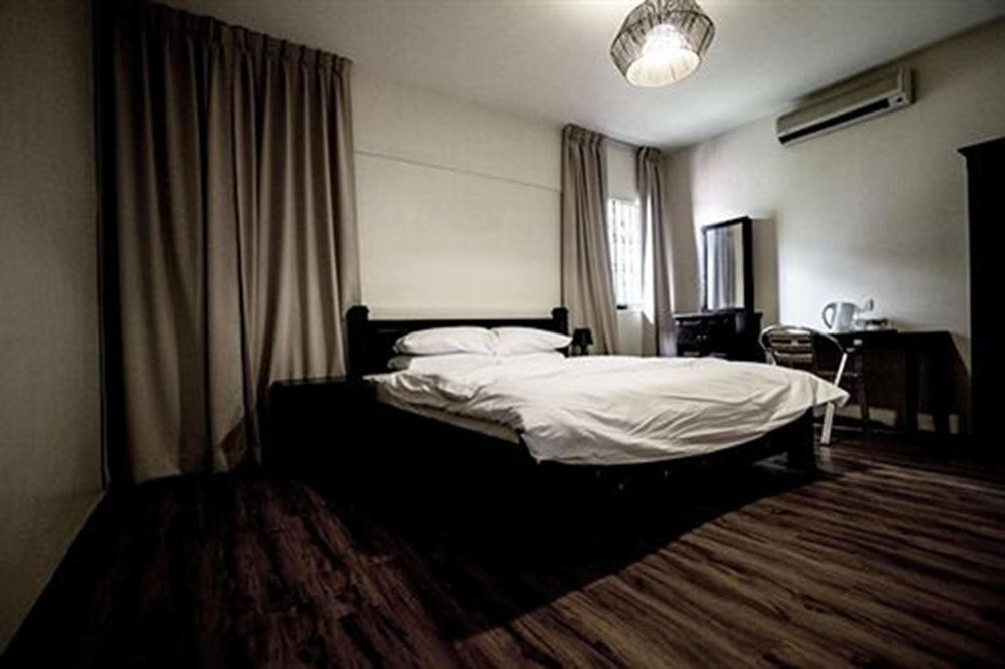Hotel 8 Boutique By The Sea Tanjung Tokong Exteriér fotografie